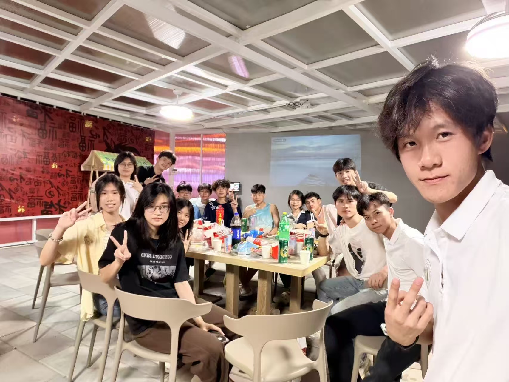 队员一起聚餐
